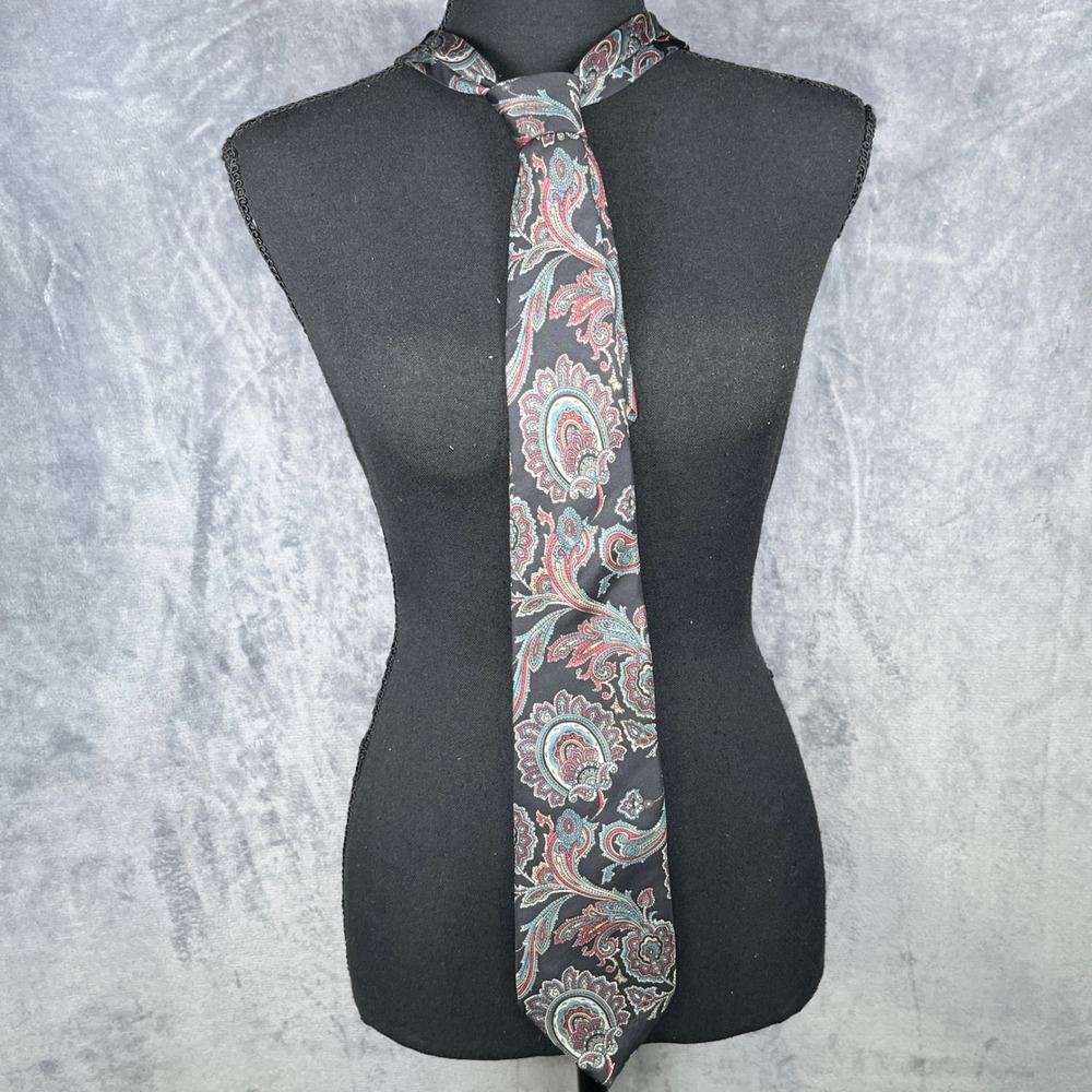 Christian Dior Silk Necktie Paisley Fabric Woven in Italy Made in USA‎
